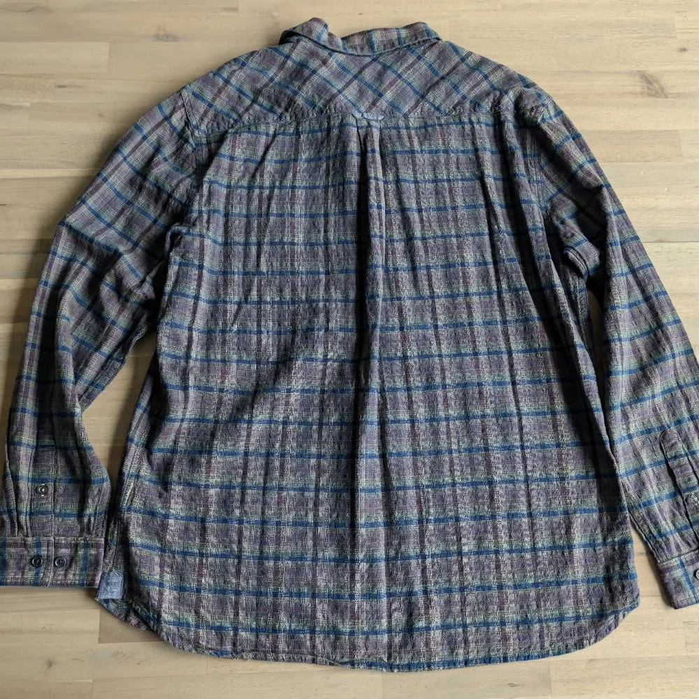 Carbon2Cobalt Plaid Men's Button Down Shirt (Size Large)‎